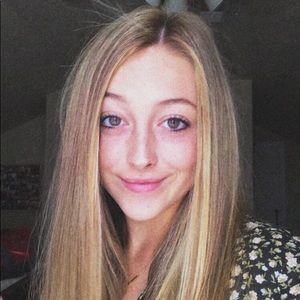 Meet your Posher, Lexi